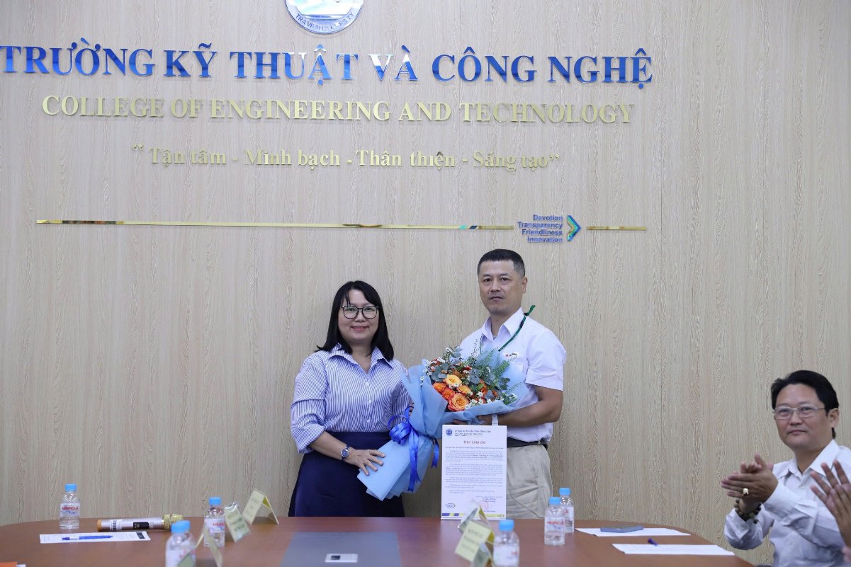 Hội thảo “Ứng dụng 5S – Phương pháp quản lý hiện đại trong đào tạo khối ngành Kỹ thuật và Công nghệ”