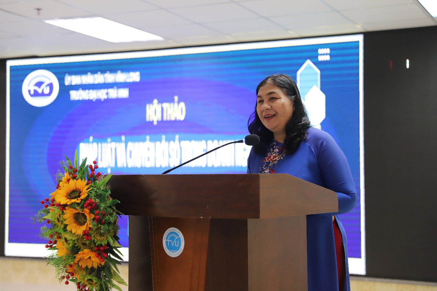 Hội thảo “Pháp luật và chuyển đổi số trong doanh nghiệp” – Gắn kết tri thức pháp lý với thực tiễn