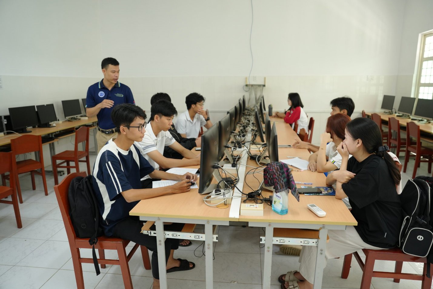 Đại học Trà Vinh khởi động chương trình tập huấn AI miễn phí cho tân sinh viên