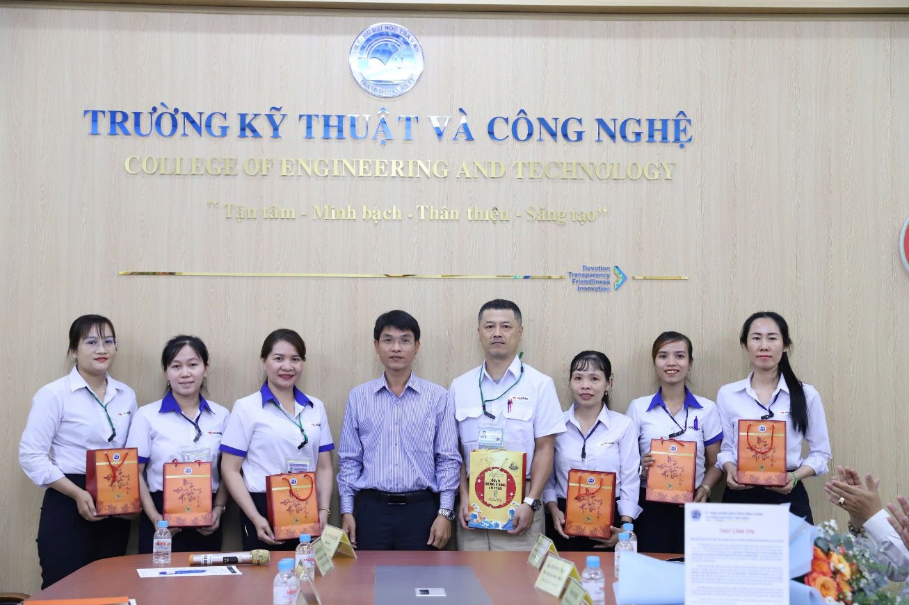 Hội thảo “Ứng dụng 5S – Phương pháp quản lý hiện đại trong đào tạo khối ngành Kỹ thuật và Công nghệ”